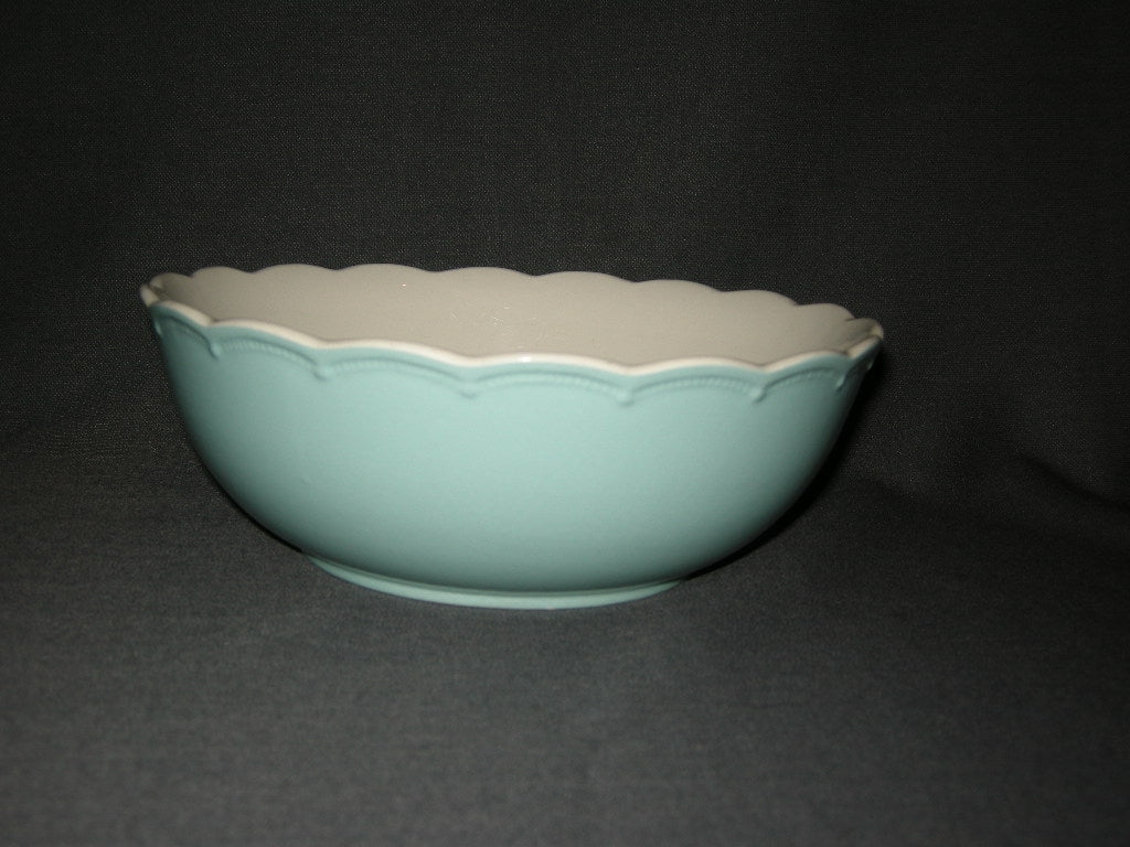 Boch / Villeroy & Boch pastel blauw 004. schaal met schulprand