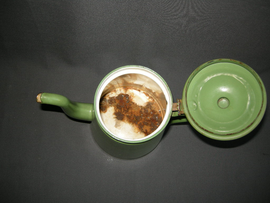 emaille resedagroen 004. grote koffiepot