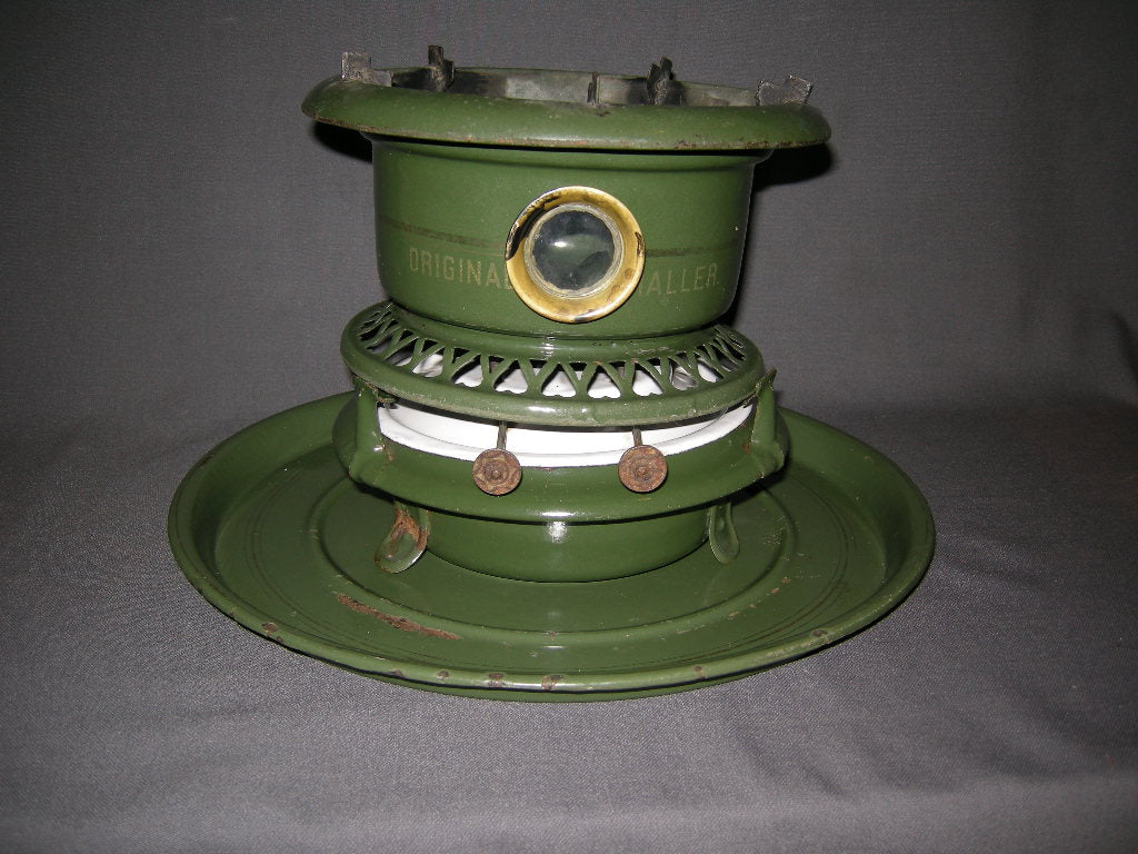 emaille donkergroen 004. Original Haller petroleumstel op onderbord