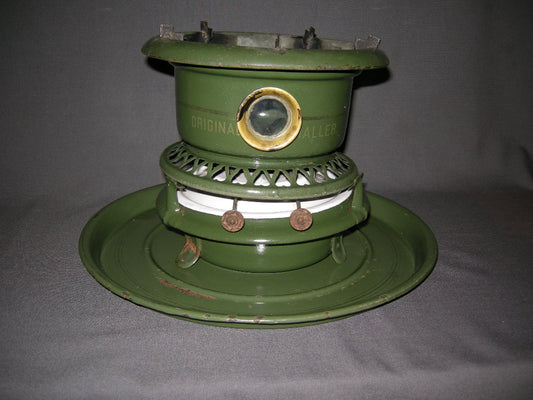 emaille donkergroen 004. Original Haller petroleumstel op onderbord