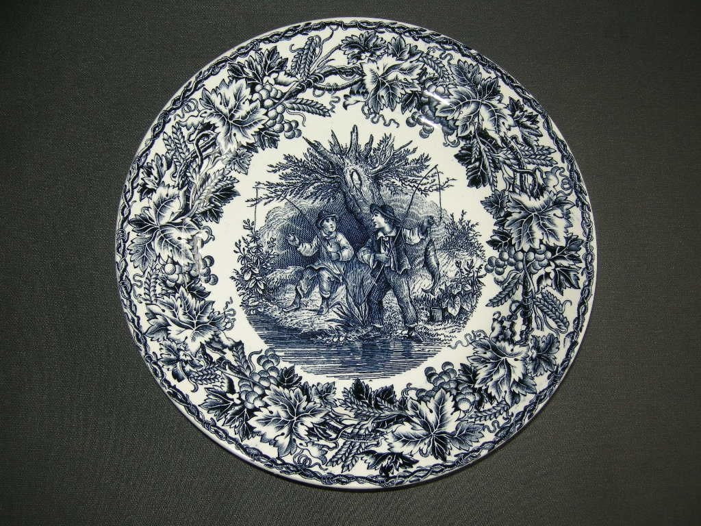Societe Ceramique Vigne 006. wandbord / dinerbord
