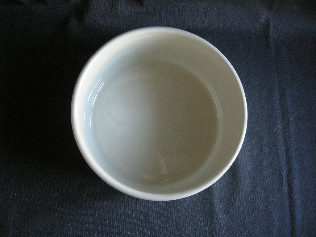 Petrus Regout parafeu geel 005. souffleschaal O20 cm.