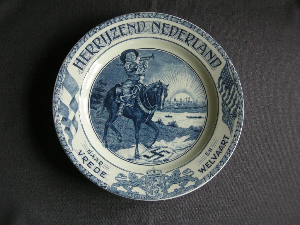 Verzamelen Militaria + bevrijding 005. wandbord Herrijzend Nederland