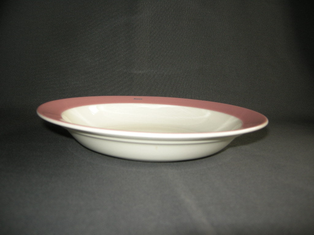 Petrus Regout / Royal Sphinx pastel rose 005. soepbord met opschrift "Royco"