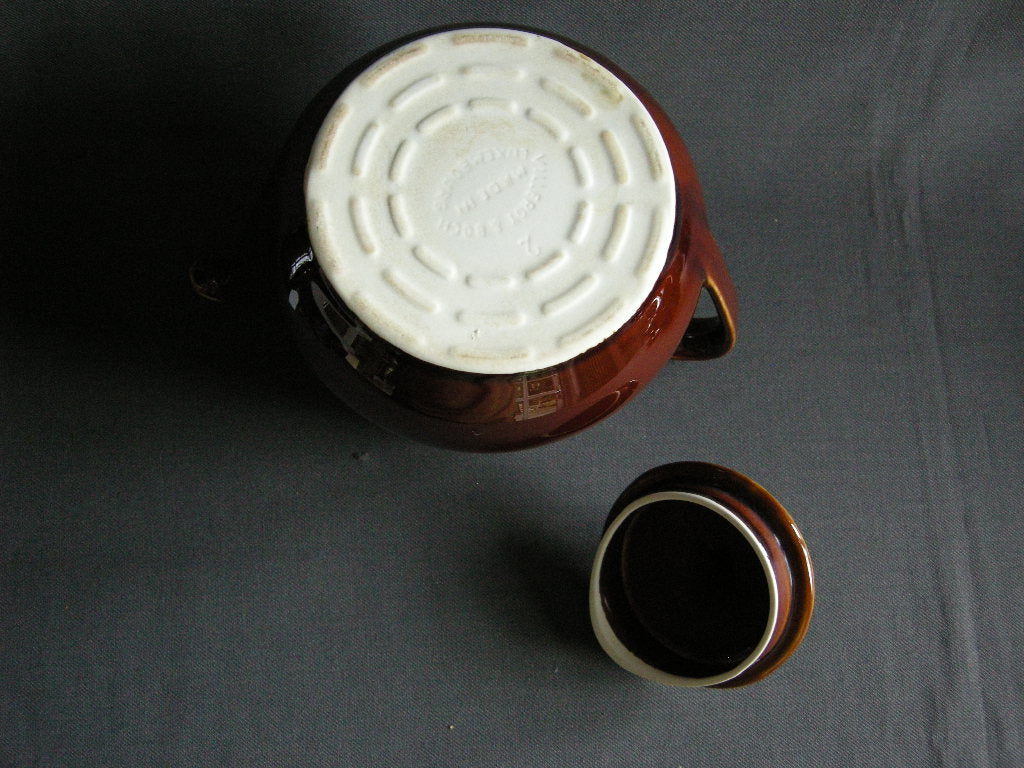 Villeroy & Boch bruin 005. theepot nr. 2