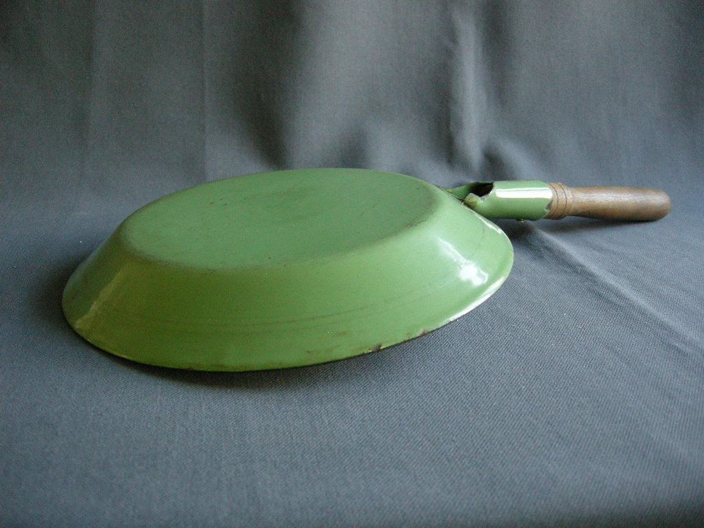emaille resedagroen 005. zware koekenpan