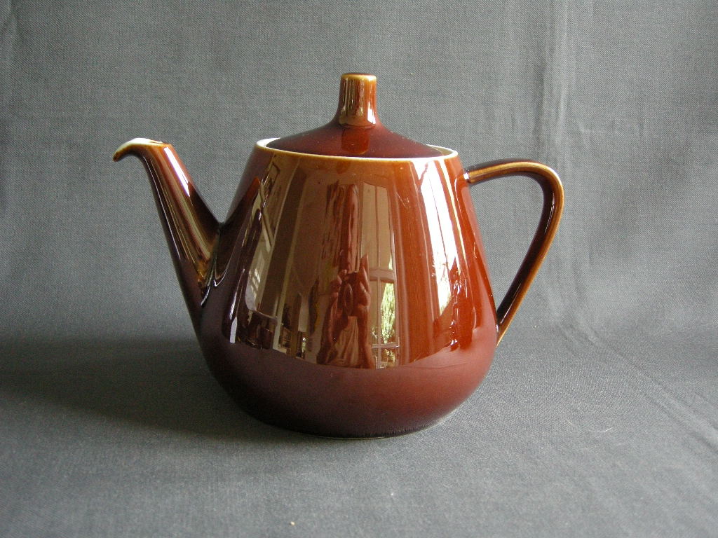 Villeroy & Boch bruin 005. theepot nr. 2