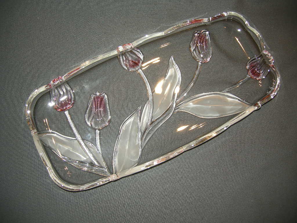 glas - kristal cake en gebak 006. cakeschaal met reliëf van tulpen