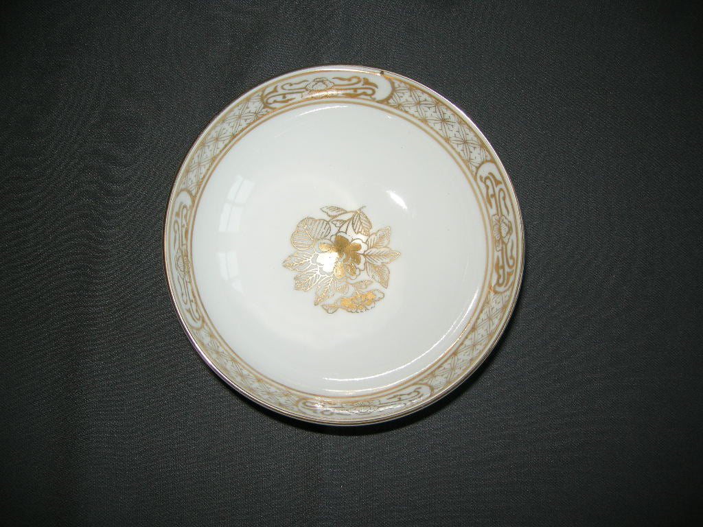 diverse Japans 006. schaal O21,5 cm.