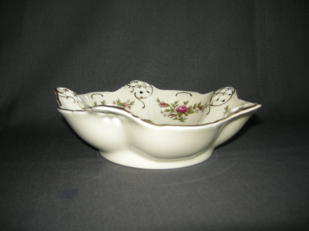 Rosenthal Moliere Moosrose 2984 006. bonbonschaaltje O20 cm.