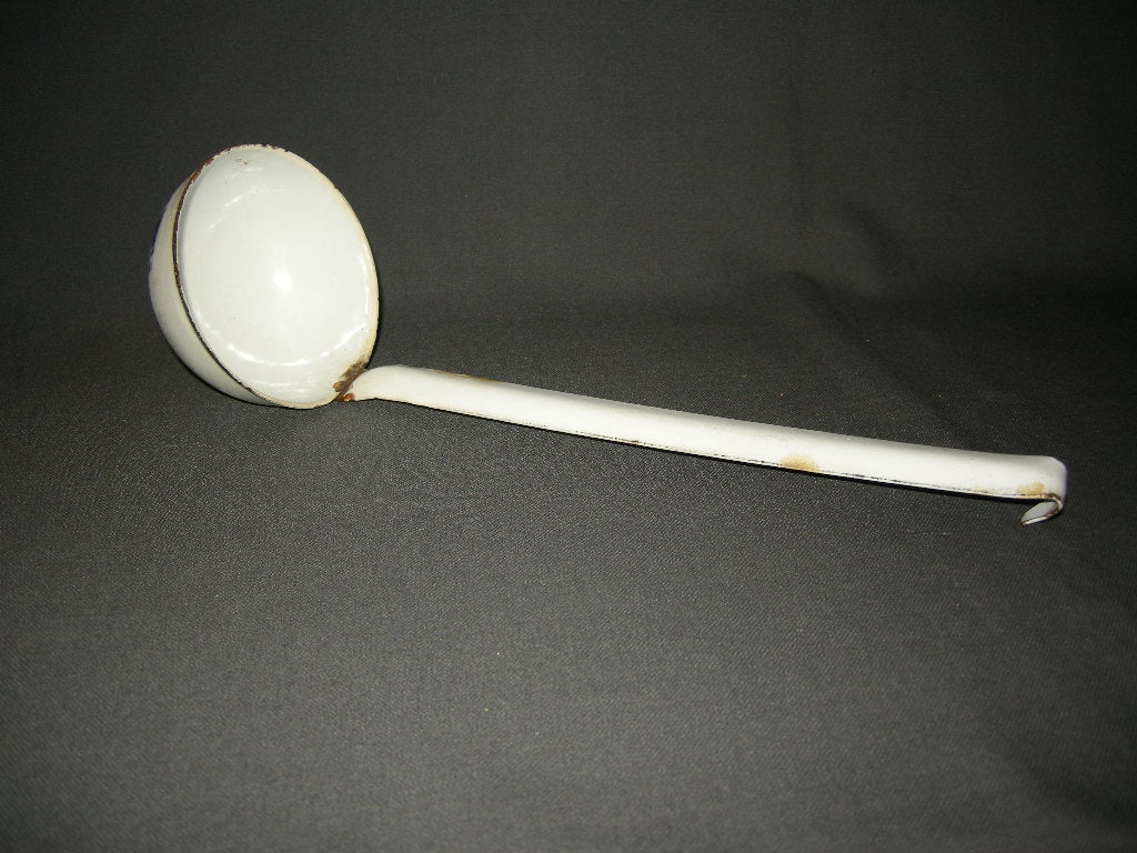 emaille wit 006. soeplepel