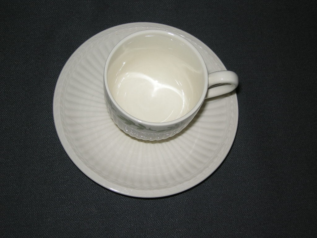 Wedgwood Rosalind espressokop & schotel met alleen groene blaadjes