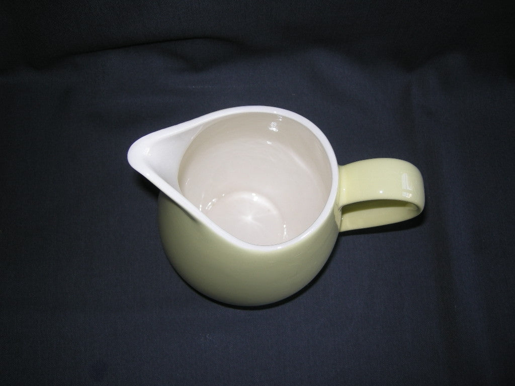 Petrus Regout / Royal Sphinx pastel geel 007. schenkkan