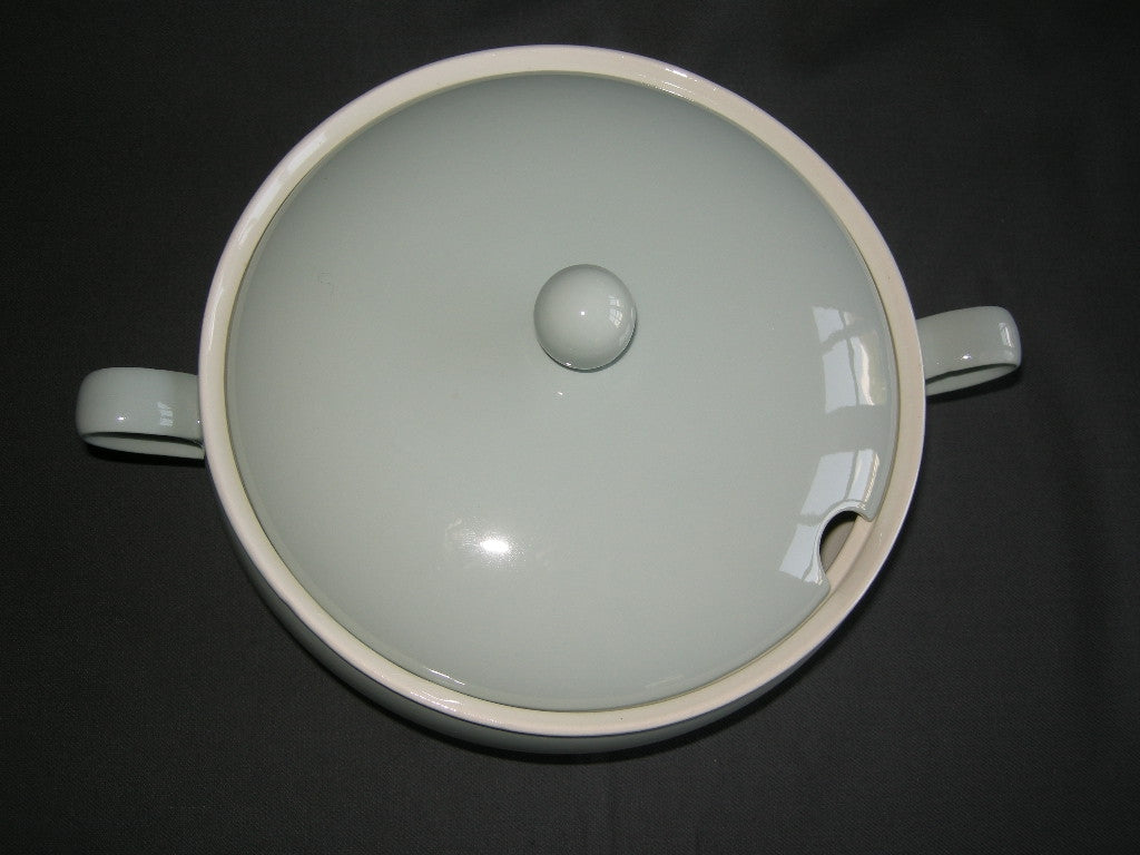Petrus Regout pastel celadon 007. dekschaal
