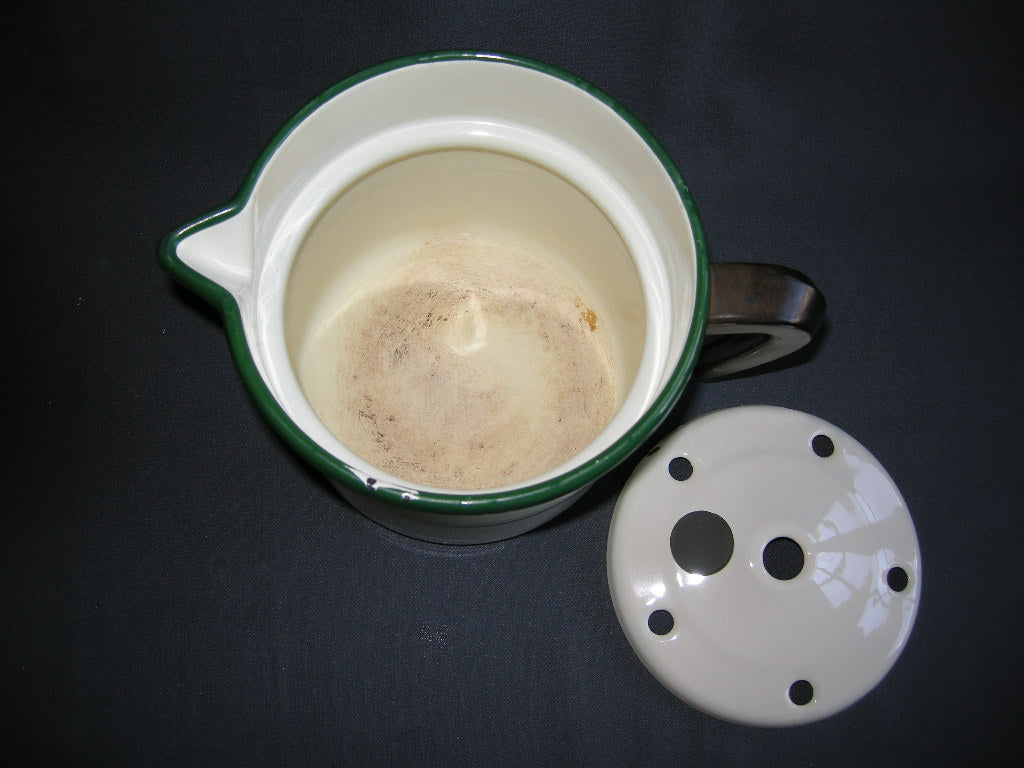 emaille crème 007. melkkoker / aardappelkoker