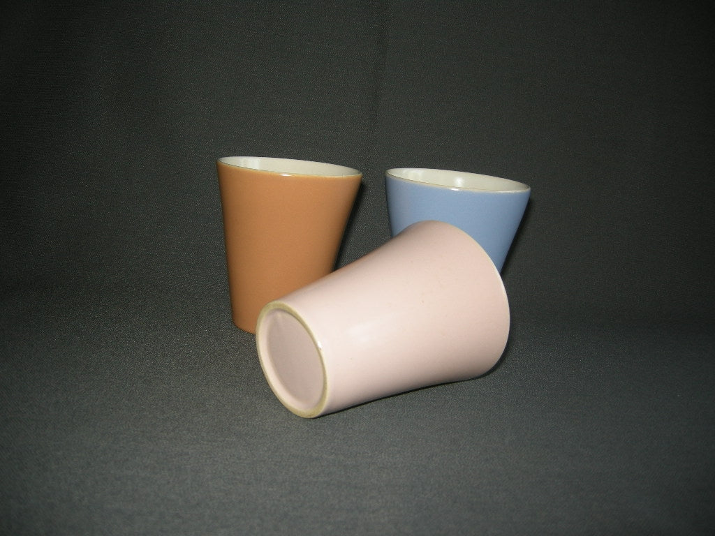 Huizen mat zwart e/o pasteltinten 007. bekers