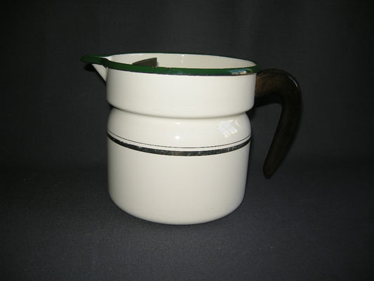 emaille crème 007. melkkoker / aardappelkoker