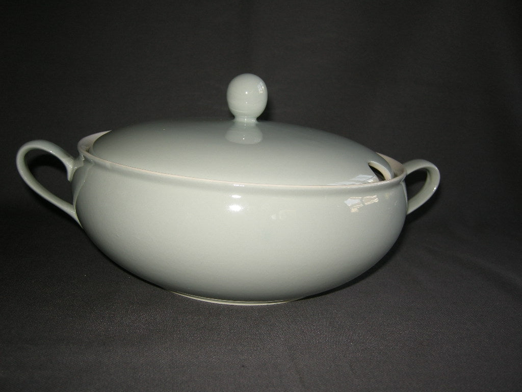 Petrus Regout pastel celadon 007. dekschaal
