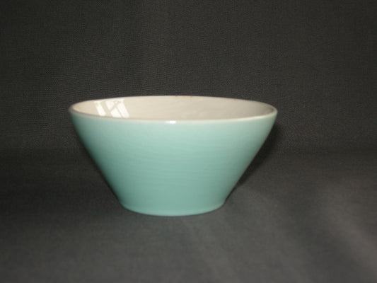 Petrus Regout / Royal Sphinx pastel blauw 007. nestschaaltje