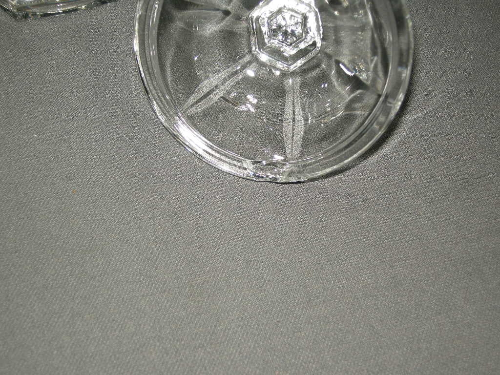 glas - kristal dekselschalen 008. bonbonschaaltje op voet