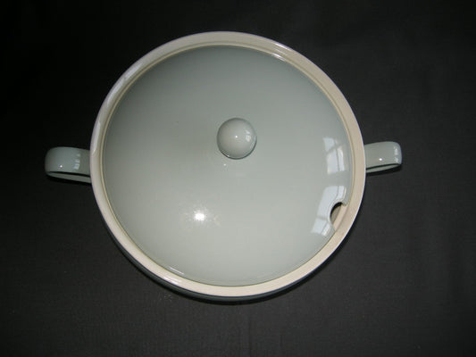 Petrus Regout pastel celadon 008. dekschaal