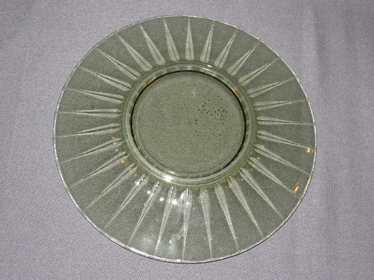 glas - kristal donkergroen 008. bord O20 cm.