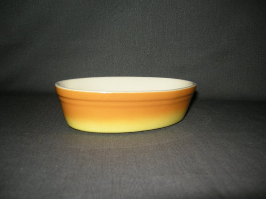 Petrus Regout parafeu oranje 008. ovale ovenschaal