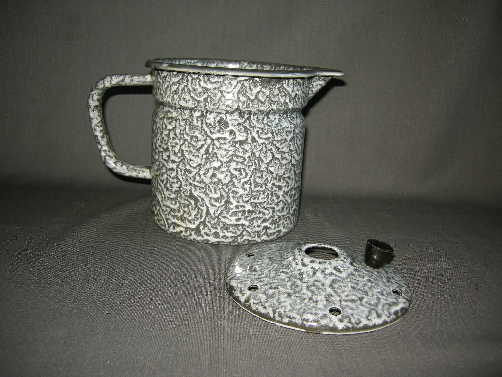 emaille grijs gewolkt 008. melkkoker met deksel