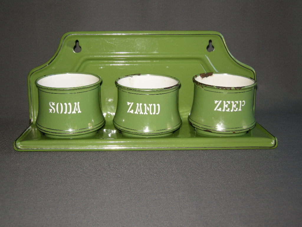 emaille resedagroen 008. wandrekje met zand - zeep - soda
