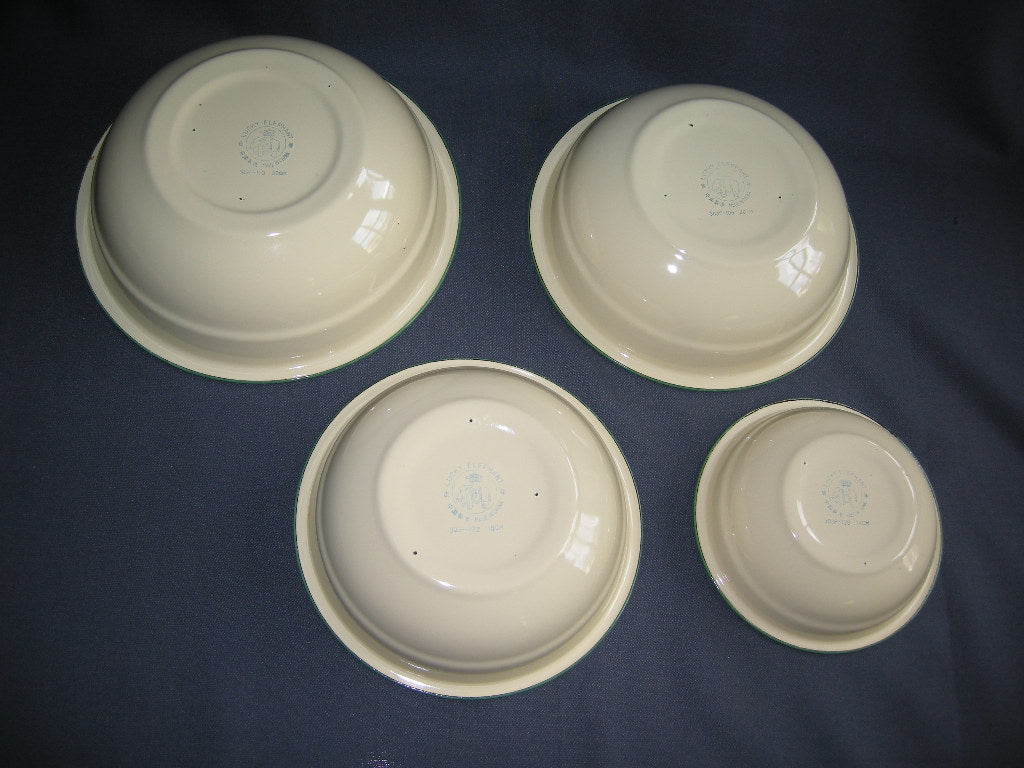emaille crème 008. 4-delige schalenset