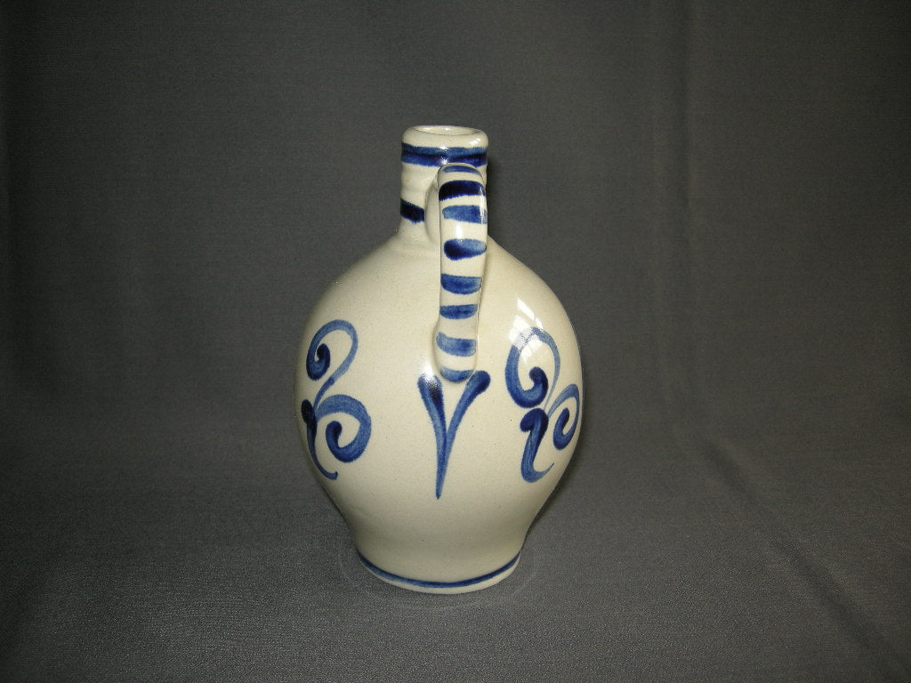 keulse potten 008. kruik Sonnema Berenburg 0,7 ltr.