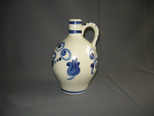 keulse potten 008. kruik Sonnema Berenburg 0,7 ltr.
