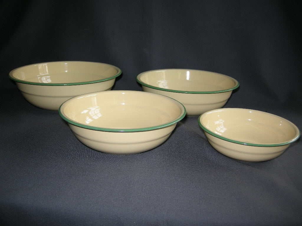 emaille crème 008. 4-delige schalenset