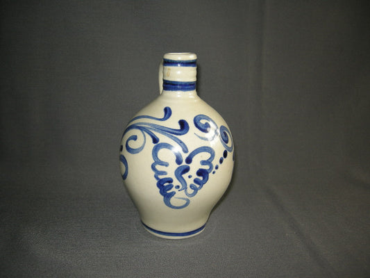 keulse potten 008. kruik Sonnema Berenburg 0,7 ltr.