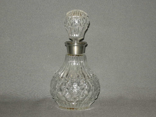 Gebruikt glas / kristal karafje rond bol rvs hals
