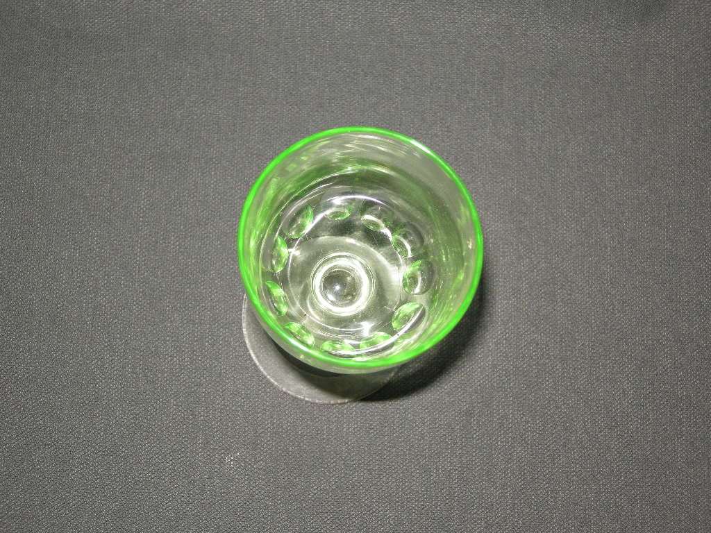 glas - kristal annagroen 009. glas met groene kelk
