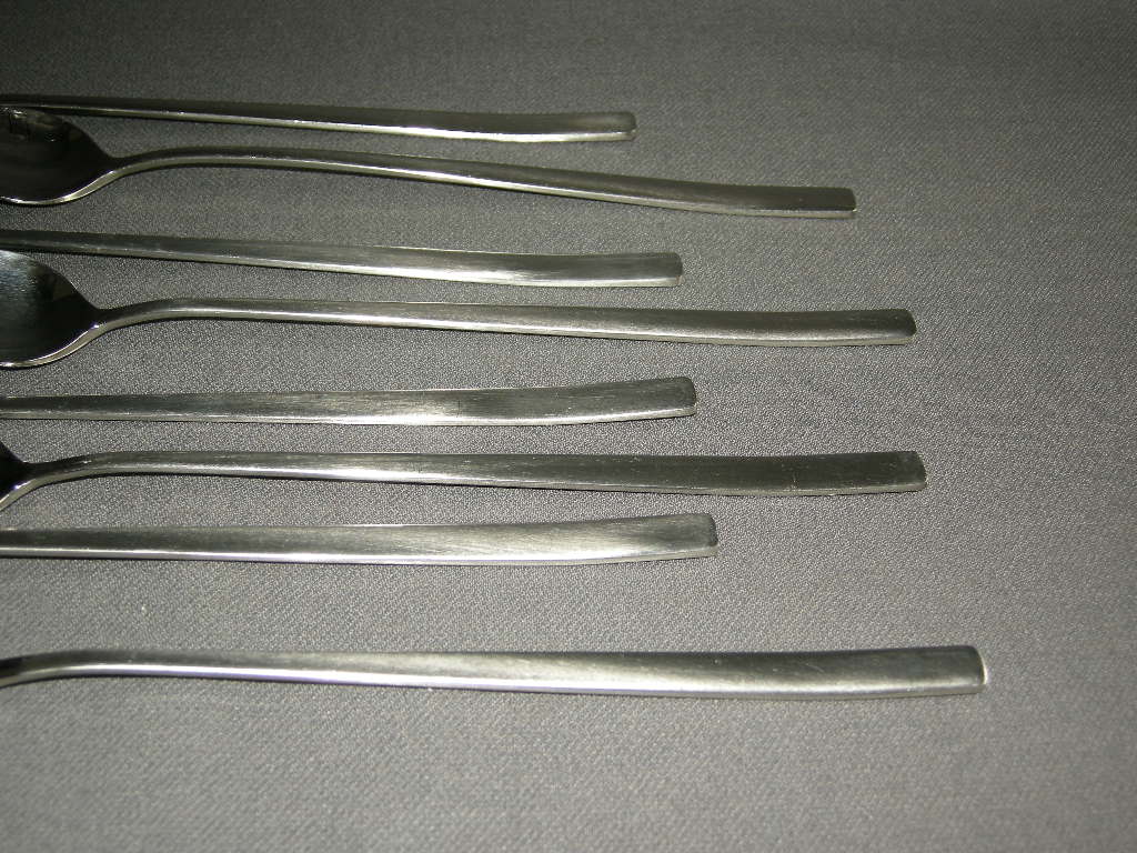 Gero Zilmeta diverse bestekdelen 009. 8 sorbetlepels 19,7 cm.