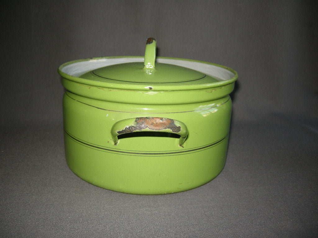 emaille resedagroen 009. pan doorsnee 23 cm.
