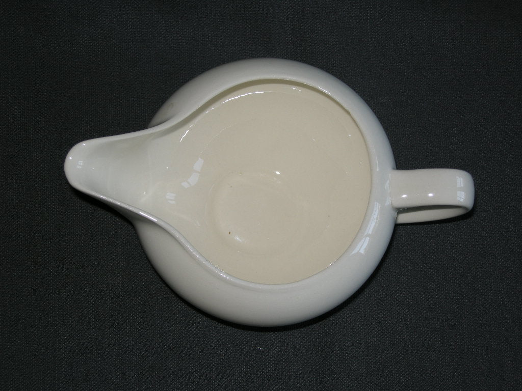 Petrus Regout roomwit 010. melkkannetje