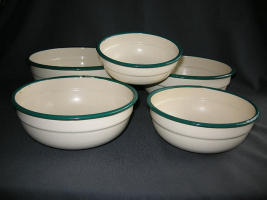 emaille crème 010. 5-delige schalenset