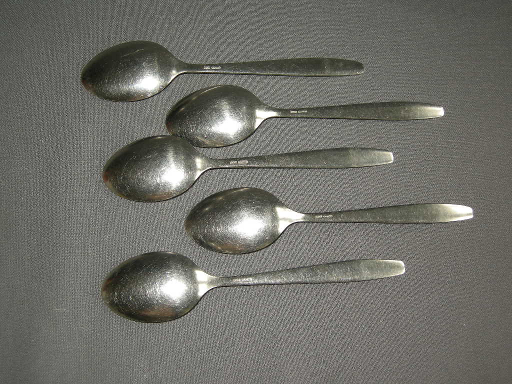 Gero Zilmeta diverse bestekdelen 010a. 5 lepels 19,2 cm.