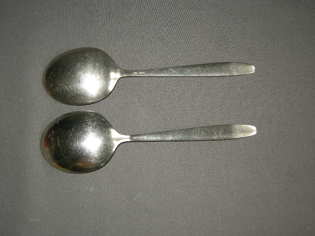 Gero Zilmeta diverse bestekdelen 010b. 2 opscheplepels 20,2 cm.