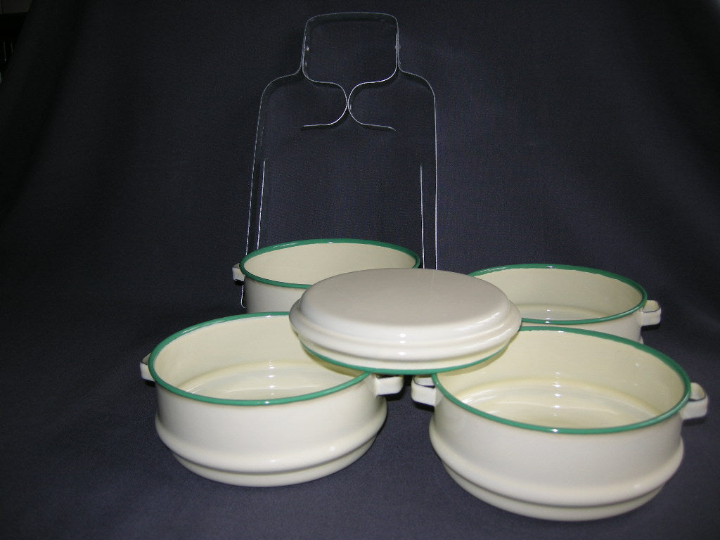 emaille crème 011. rantan / etensdrager