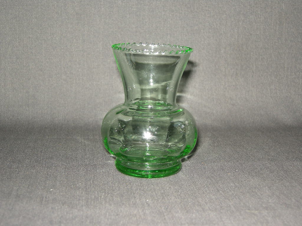 glas - kristal annagroen 011. violenvaasje