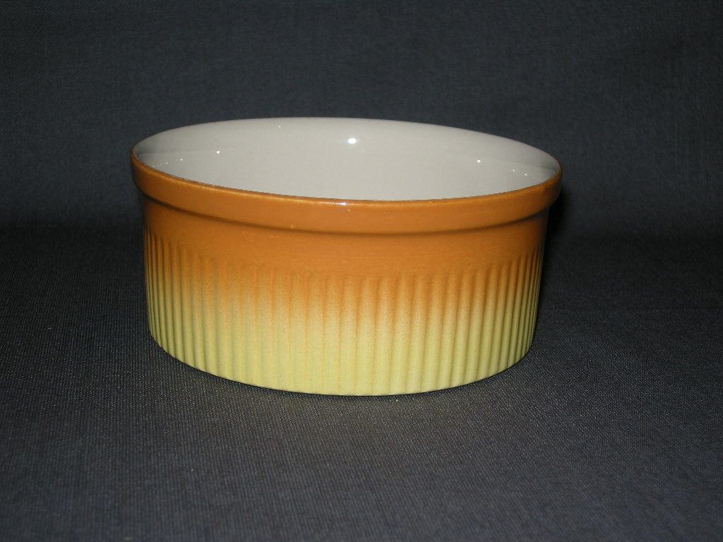 Petrus Regout parafeu oranje 012. souffleschaal