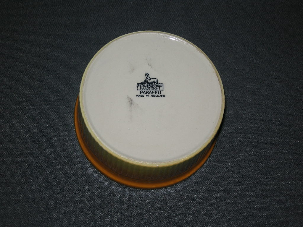 Petrus Regout parafeu oranje 013. souffleschaal