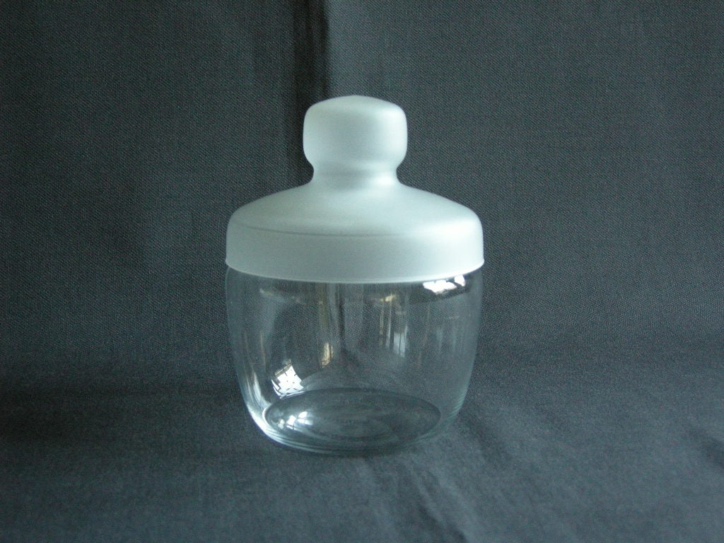 glas - kristal dekselschalen 013. Floris Meijdam pindadoosje / bonbondoosje