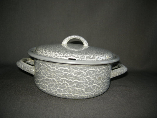 emaille grijs gewolkt 013. pan O17,5 cm.