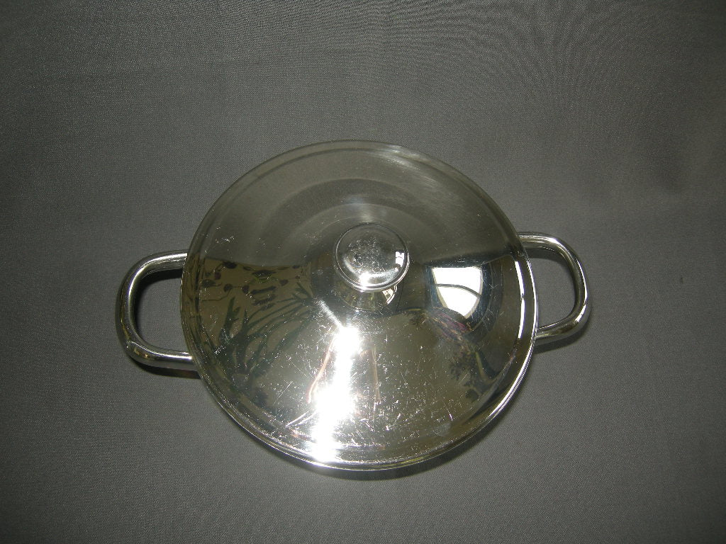roestvrijstaal 015. dekschaal O20,5 cm.