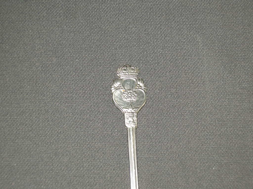 Gero Zilmeta diverse bestekdelen 015. lepeltje Koninklijk Huis Beatrix 11,8 cm.